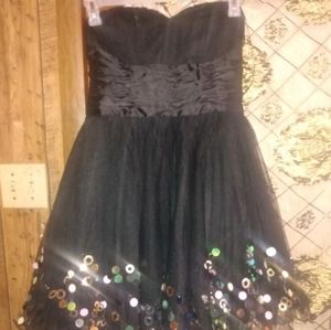 CUTE dress Narianna size medium